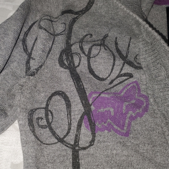 Guc fox pullover sweater. - Picture 4 of 5